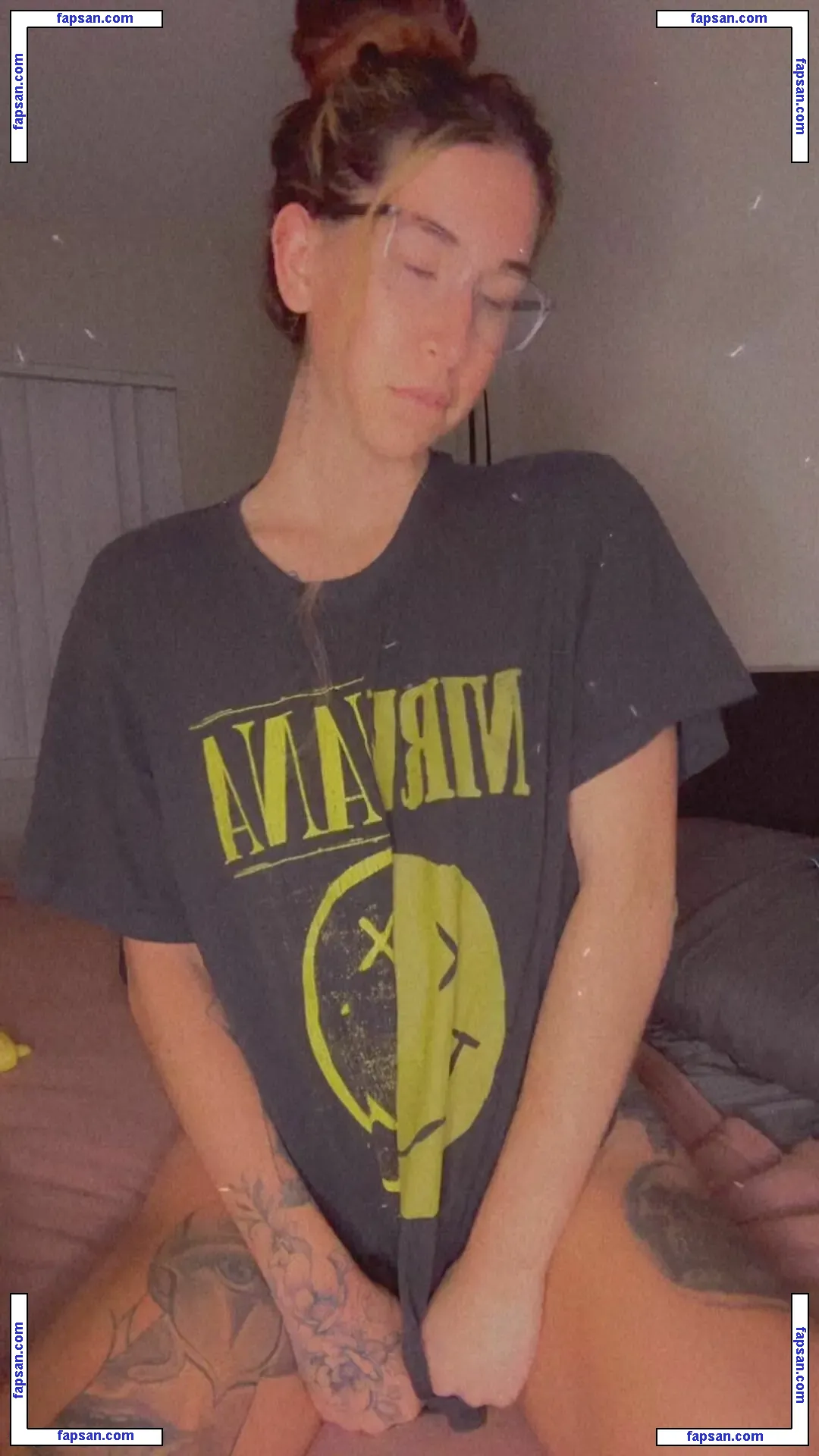 BarracksBunnyy голая фото #0005 с Онлифанс