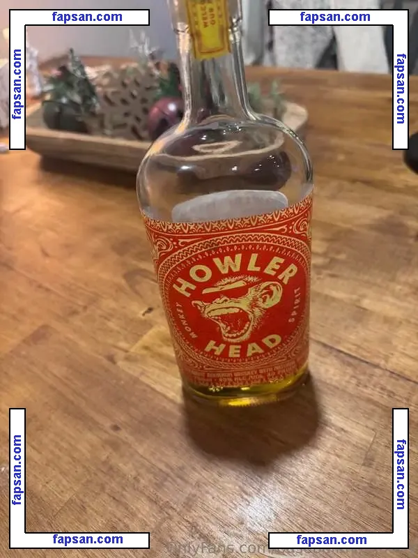 Baseballmom nude photo #0005 from OnlyFans