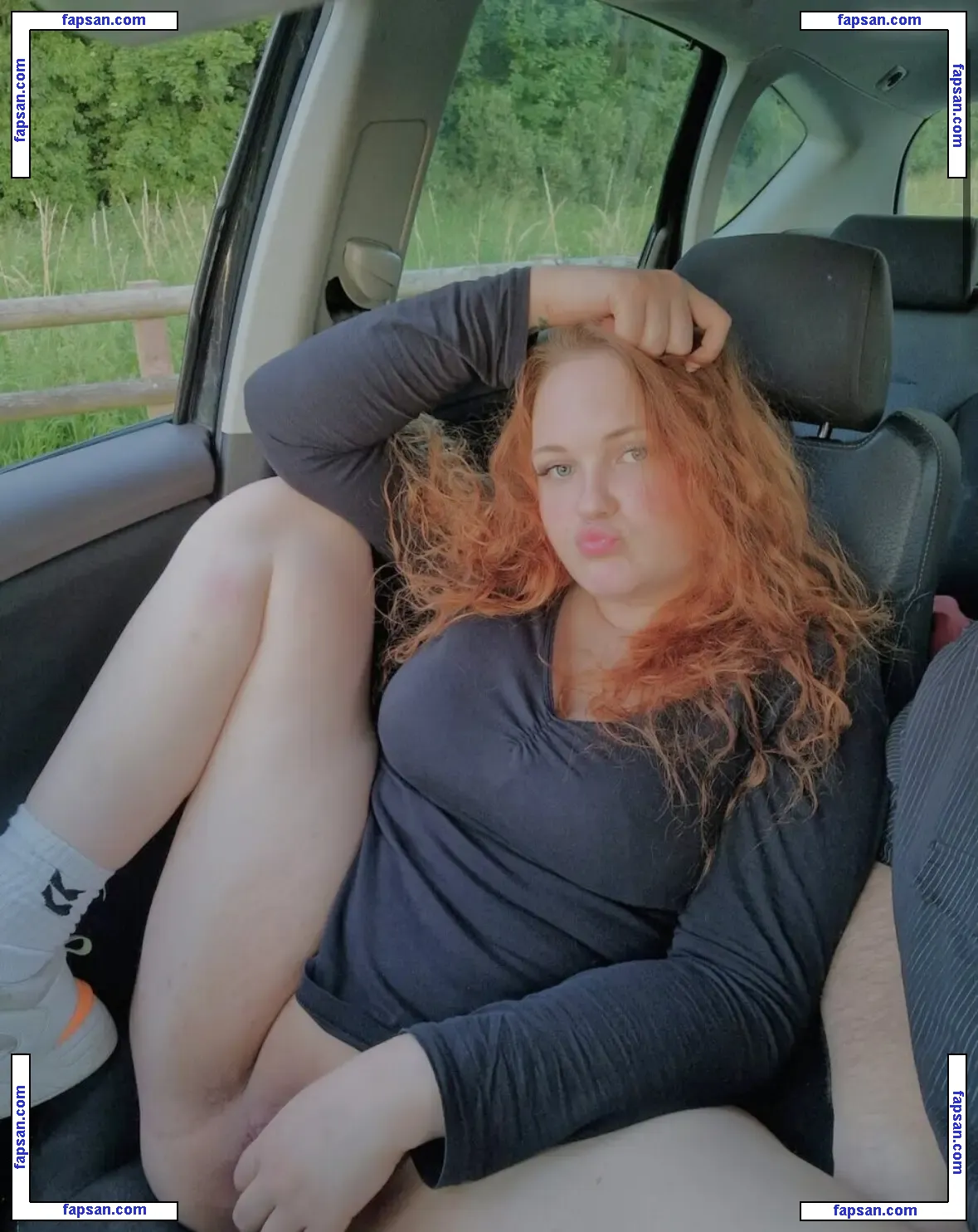Basicmadleen nude photo #0001 from OnlyFans