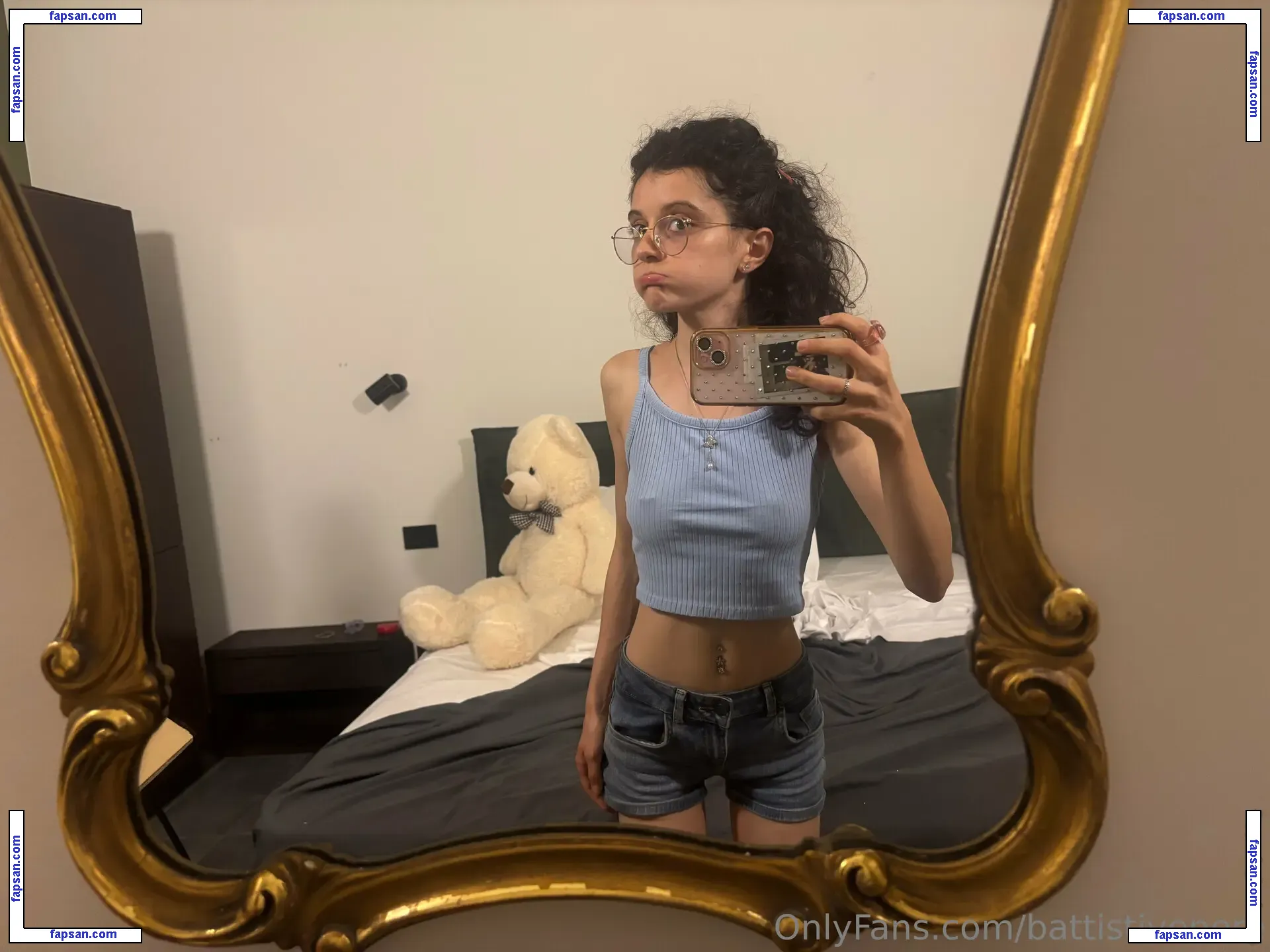 battistivenere nude photo #0006 from OnlyFans