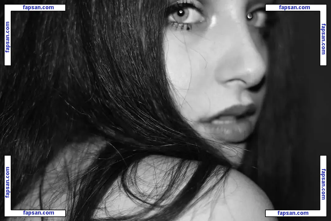 bbeeuuzz голая фото #0010 с Онлифанс