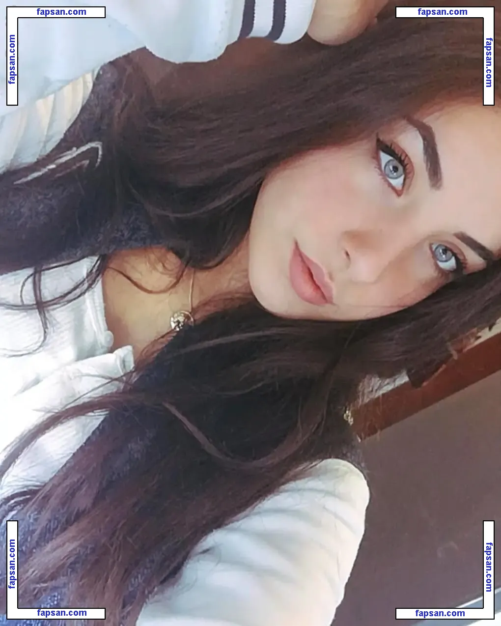 bbeeuuzz голая фото #0017 с Онлифанс