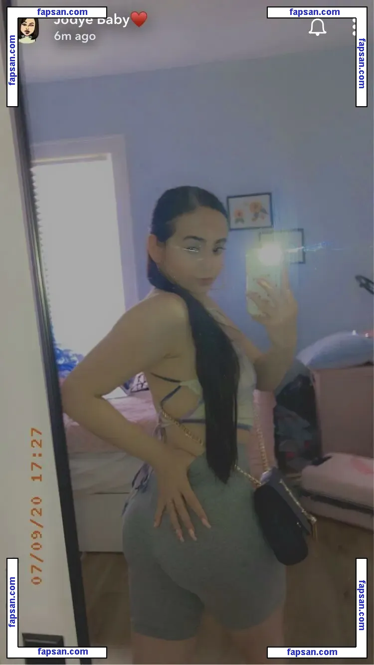 bbjodeci2 nude photo #0003 from OnlyFans