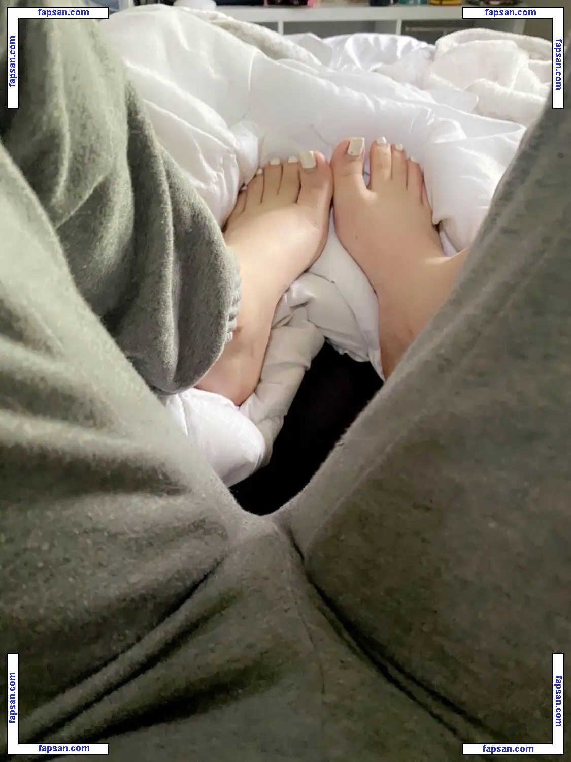 Bbyanabella nude photo #0043 from OnlyFans