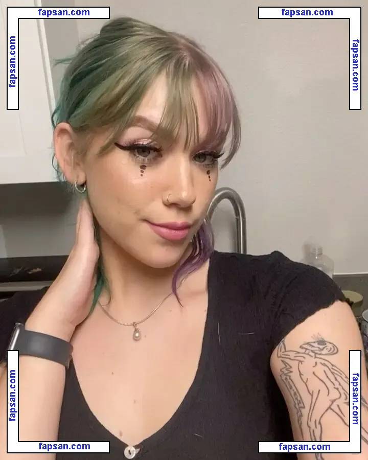 bbykadeyxox nude photo #0067 from OnlyFans