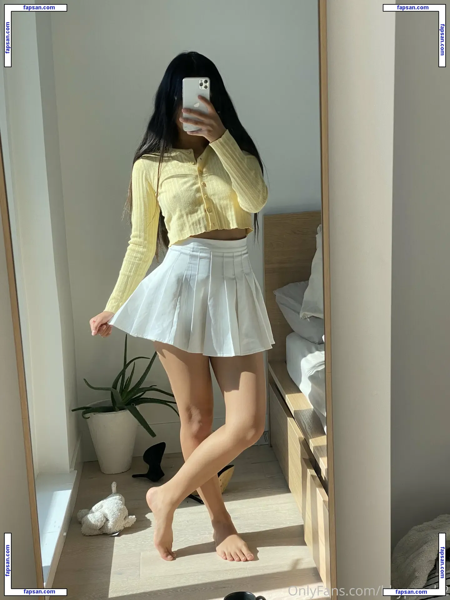 bbypocah2 nude photo #0040 from OnlyFans