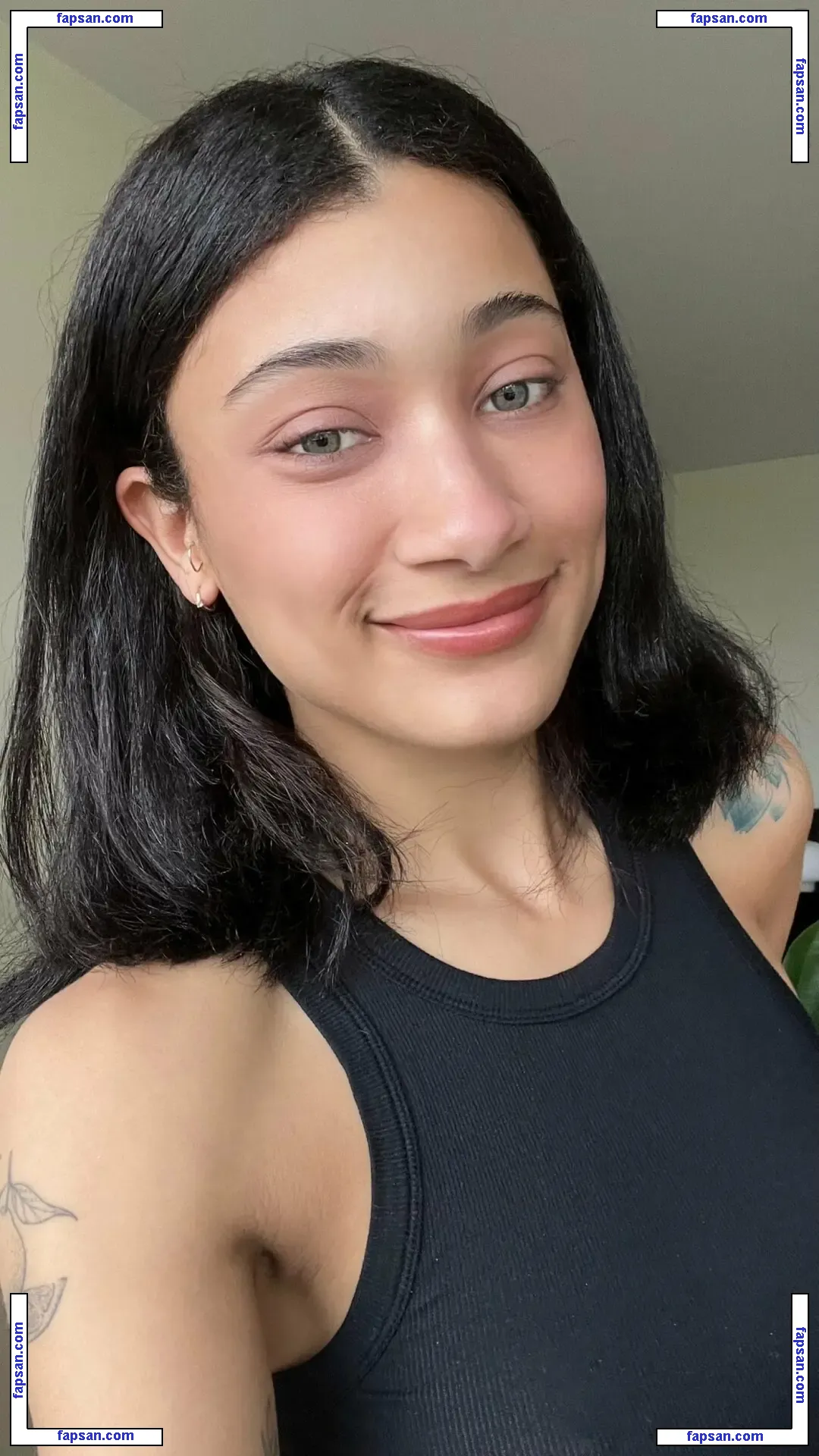 BbySadie nude photo #0004 from OnlyFans