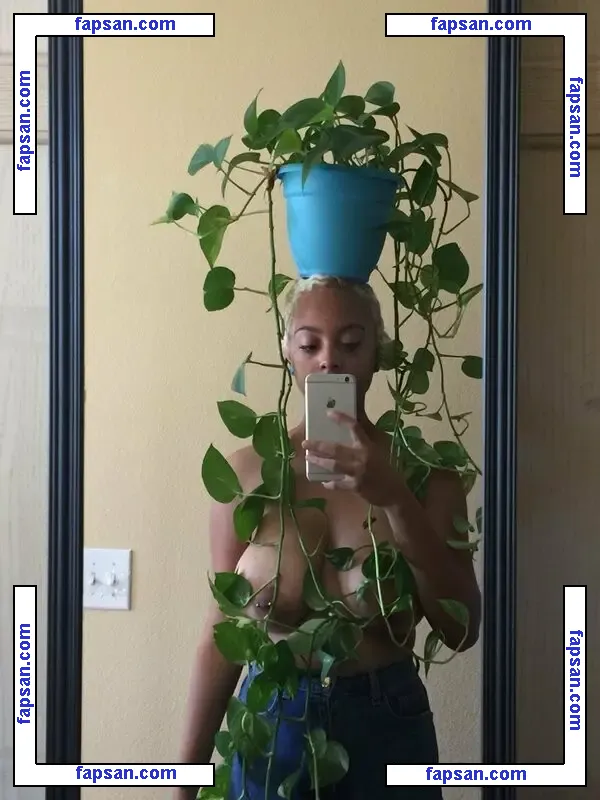 bbywolf666 nude photo #0026 from OnlyFans