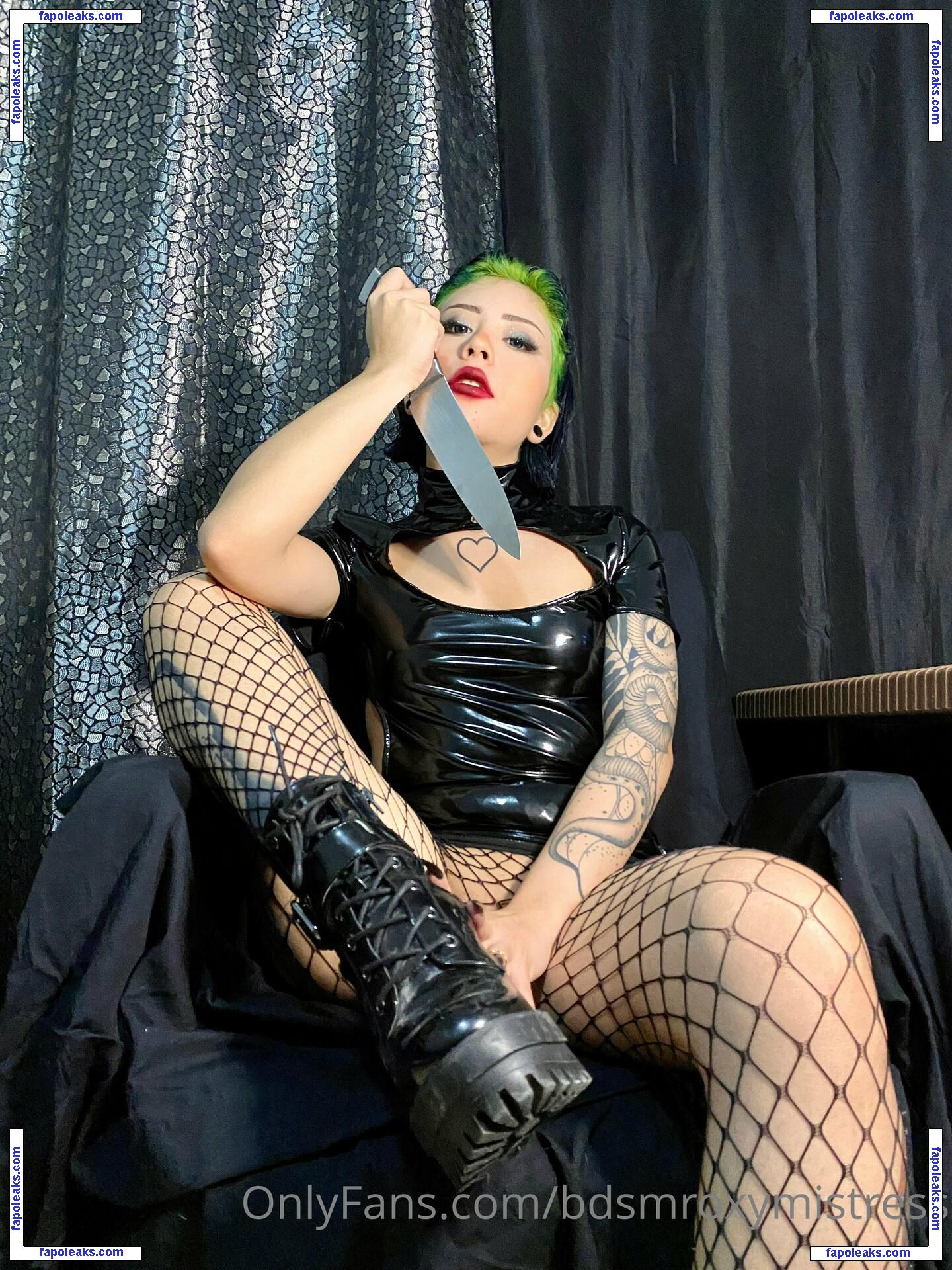 bdsmroxymistress nude photo #0026 from OnlyFans