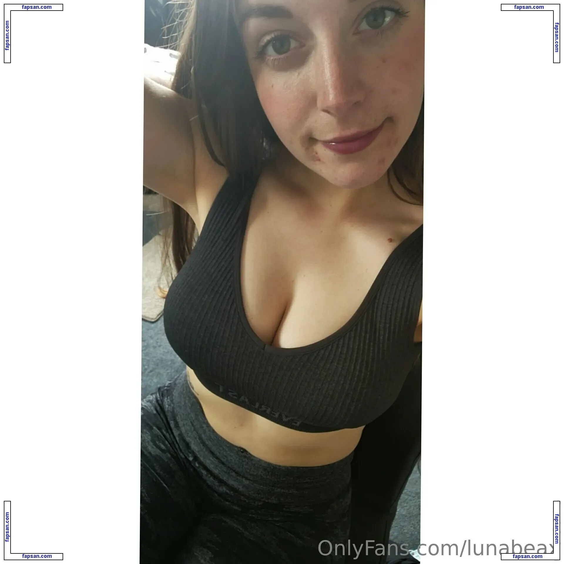 bea_zee nude photo #0015 from OnlyFans