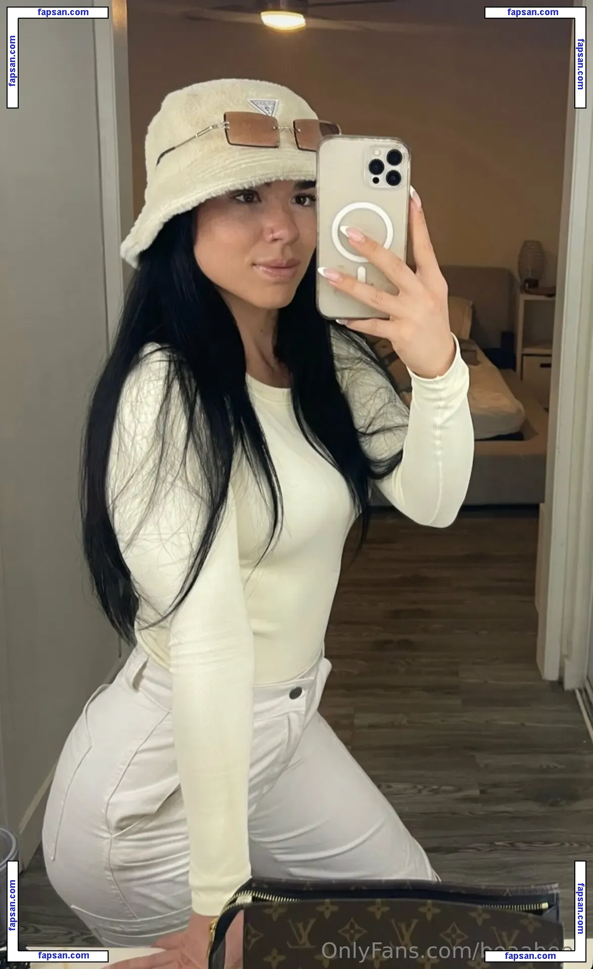 beaabeea nude photo #0005 from OnlyFans
