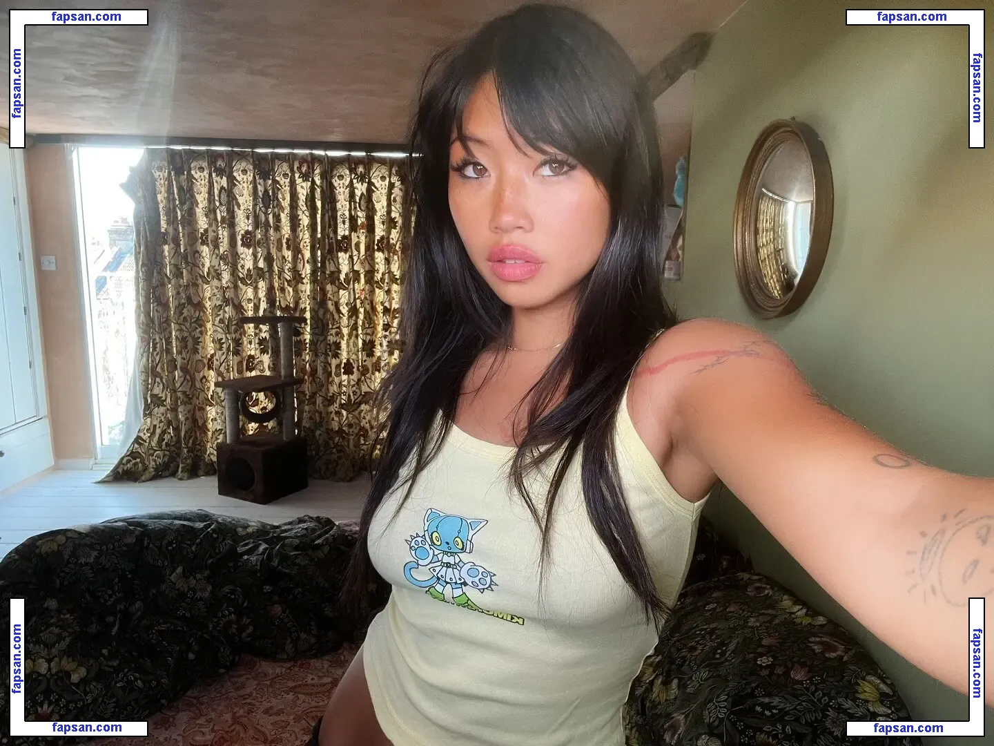 Beabadoobee nude photo #0015 from OnlyFans