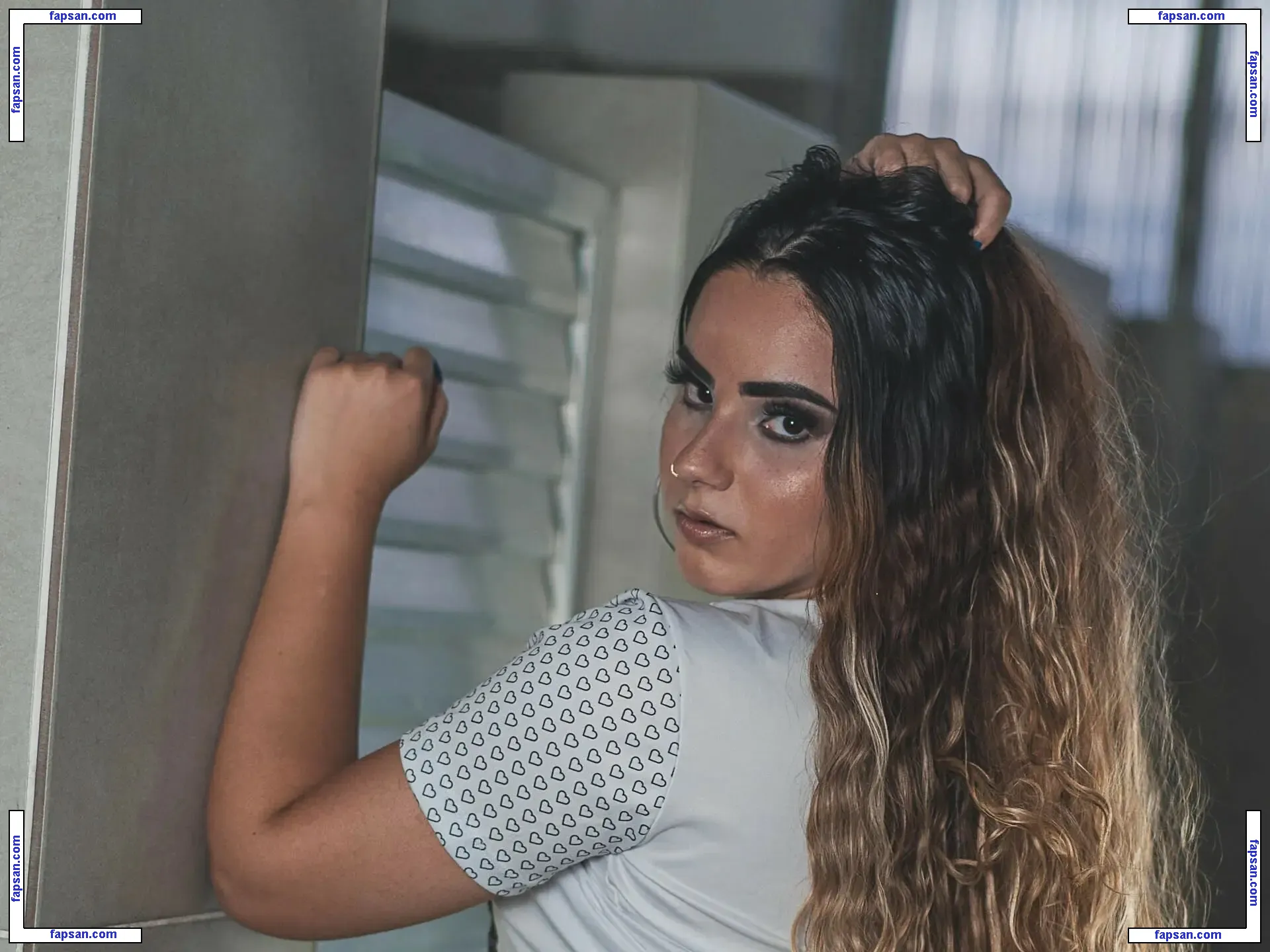 Bearriz Barbosa nude photo #0001 from OnlyFans