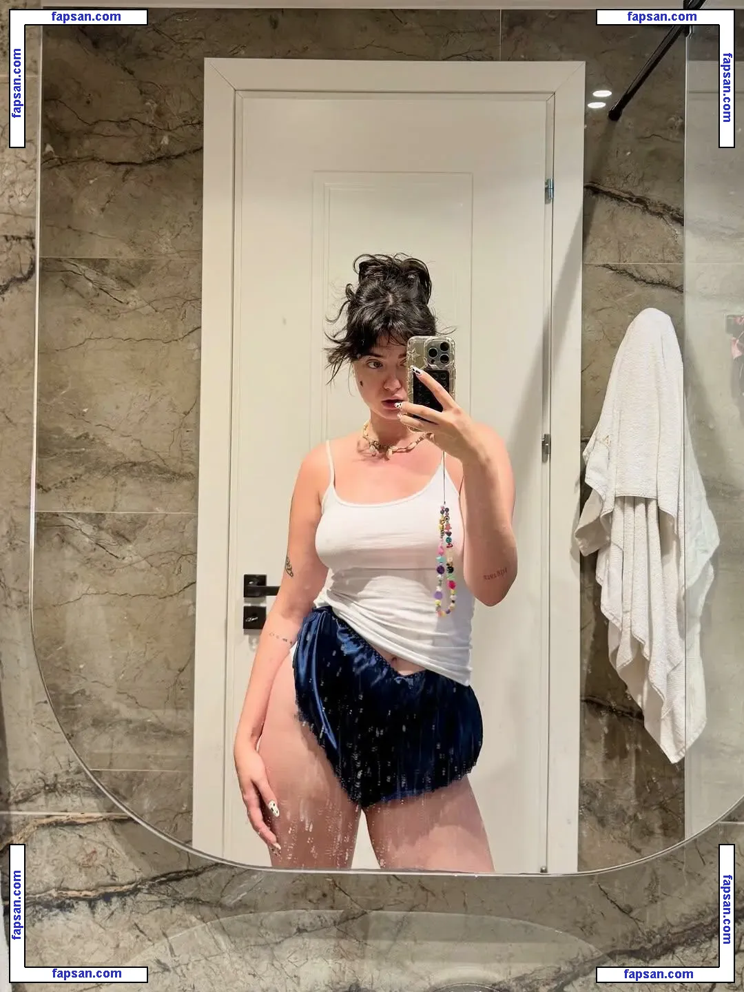 beatheice голая фото #0004 с Онлифанс