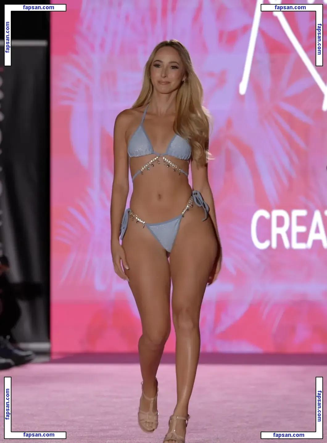 Beatriz Corbett nude photo #0019 from OnlyFans