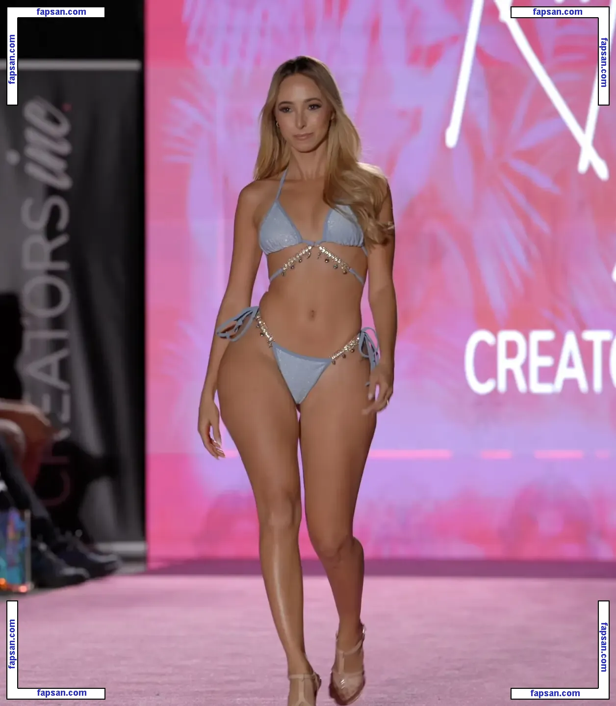 Beatriz Corbett nude photo #0021 from OnlyFans