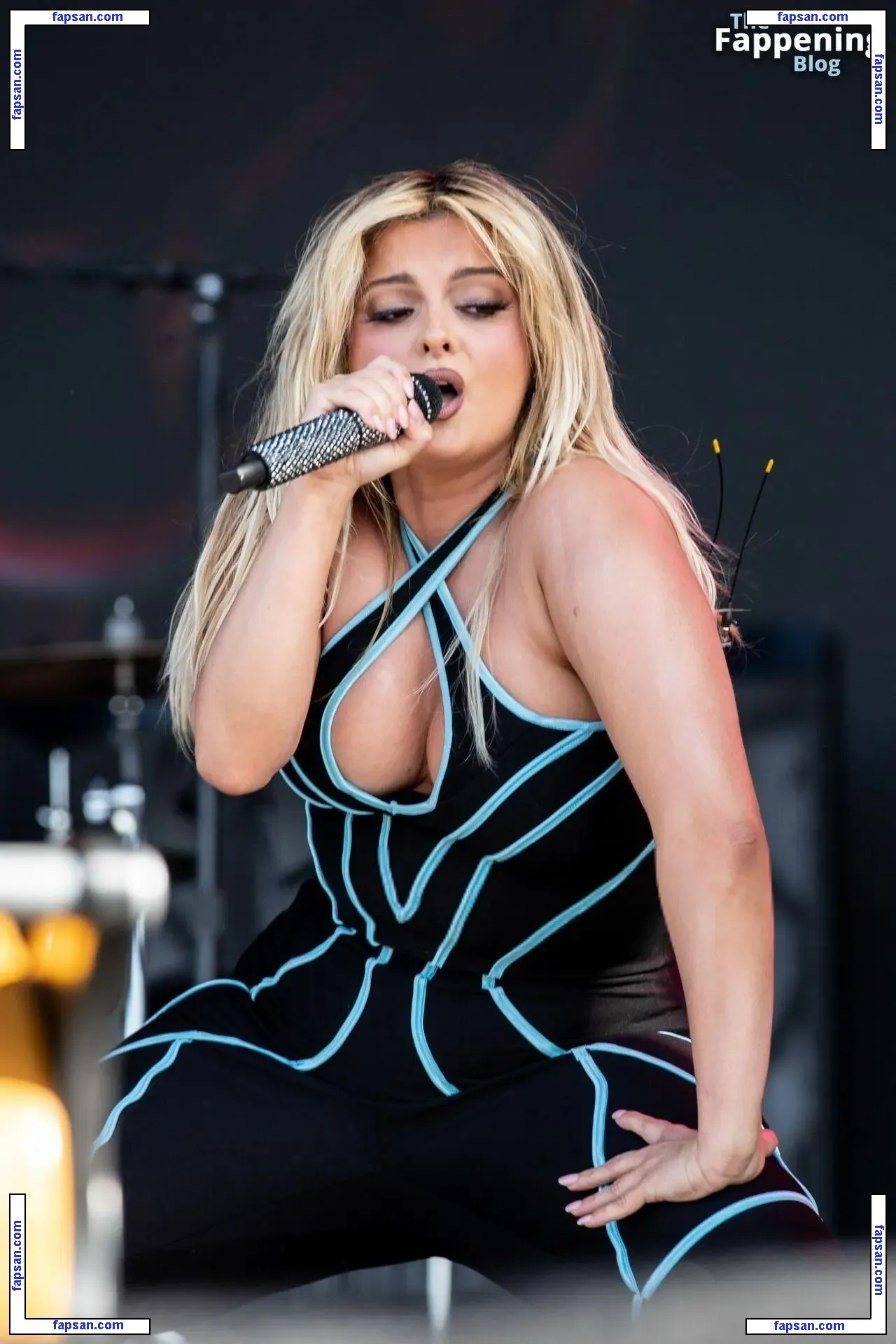 Bebe Rexha голая фото #1948 с Онлифанс