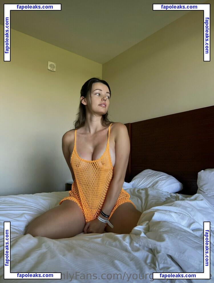 BeccaBangs / yourgirlygracee nude photo #0091 from OnlyFans
