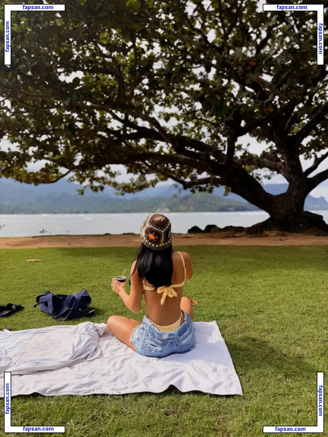 Becky G голая фото #2041 с Онлифанс