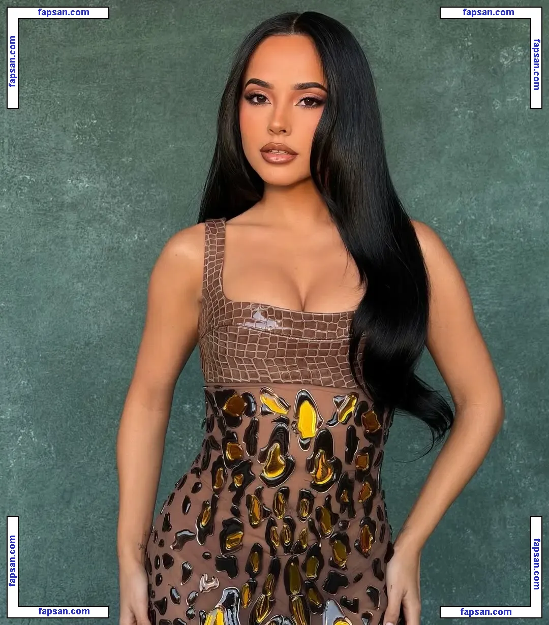 Becky G голая фото #2046 с Онлифанс