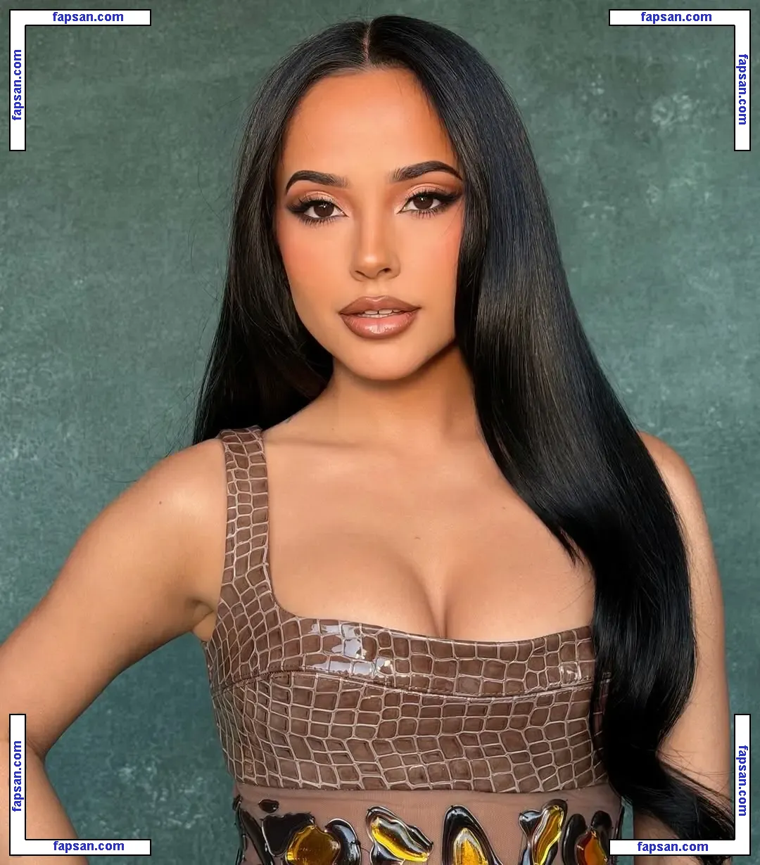 Becky G голая фото #2047 с Онлифанс