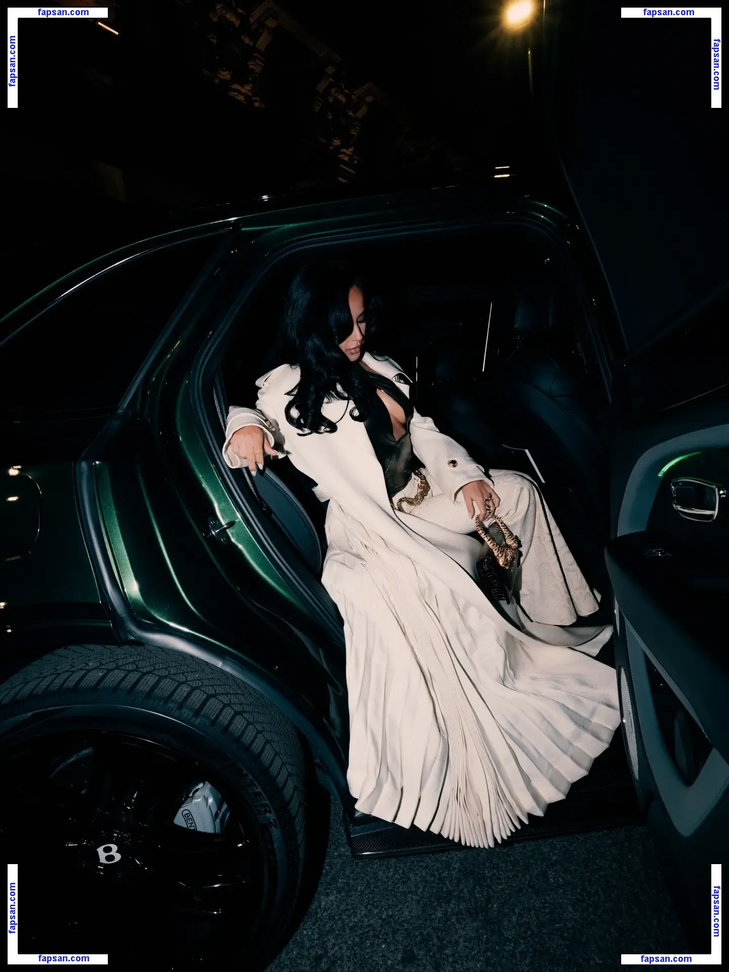 Becky G голая фото #2054 с Онлифанс