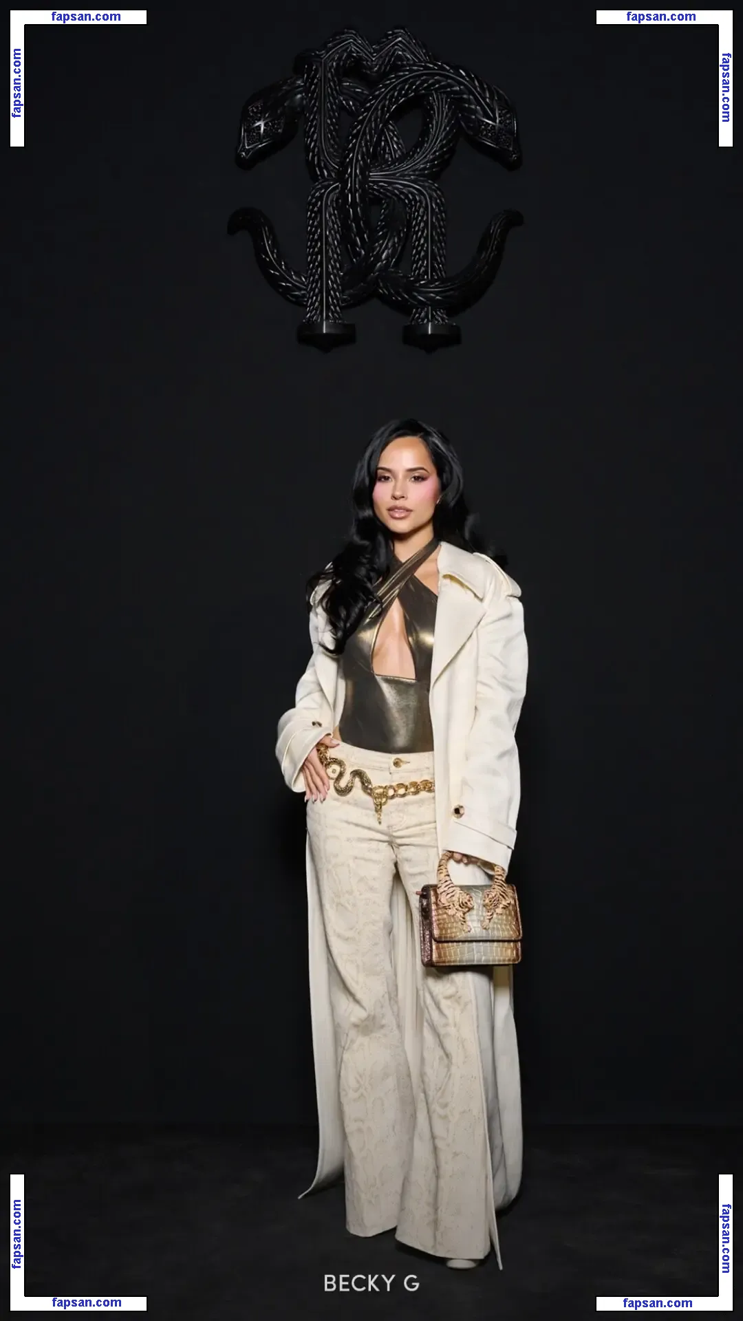 Becky G голая фото #2055 с Онлифанс