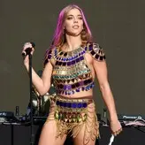 Becky Hill голая #0050
