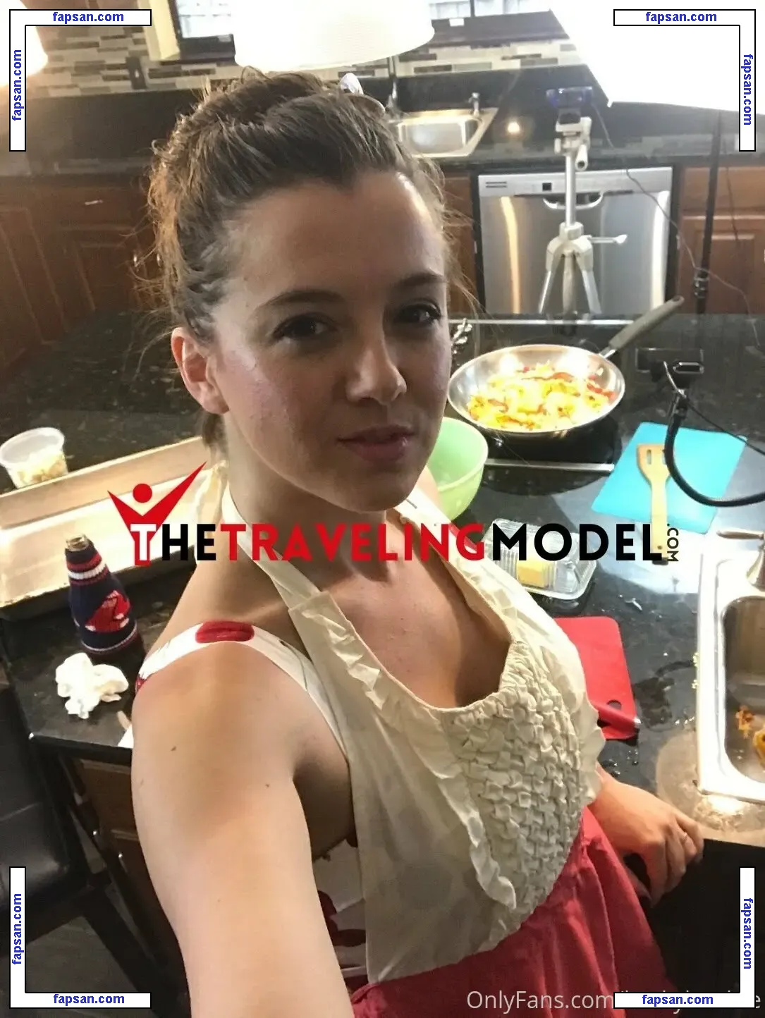 beckylesabre nude photo #0003 from OnlyFans