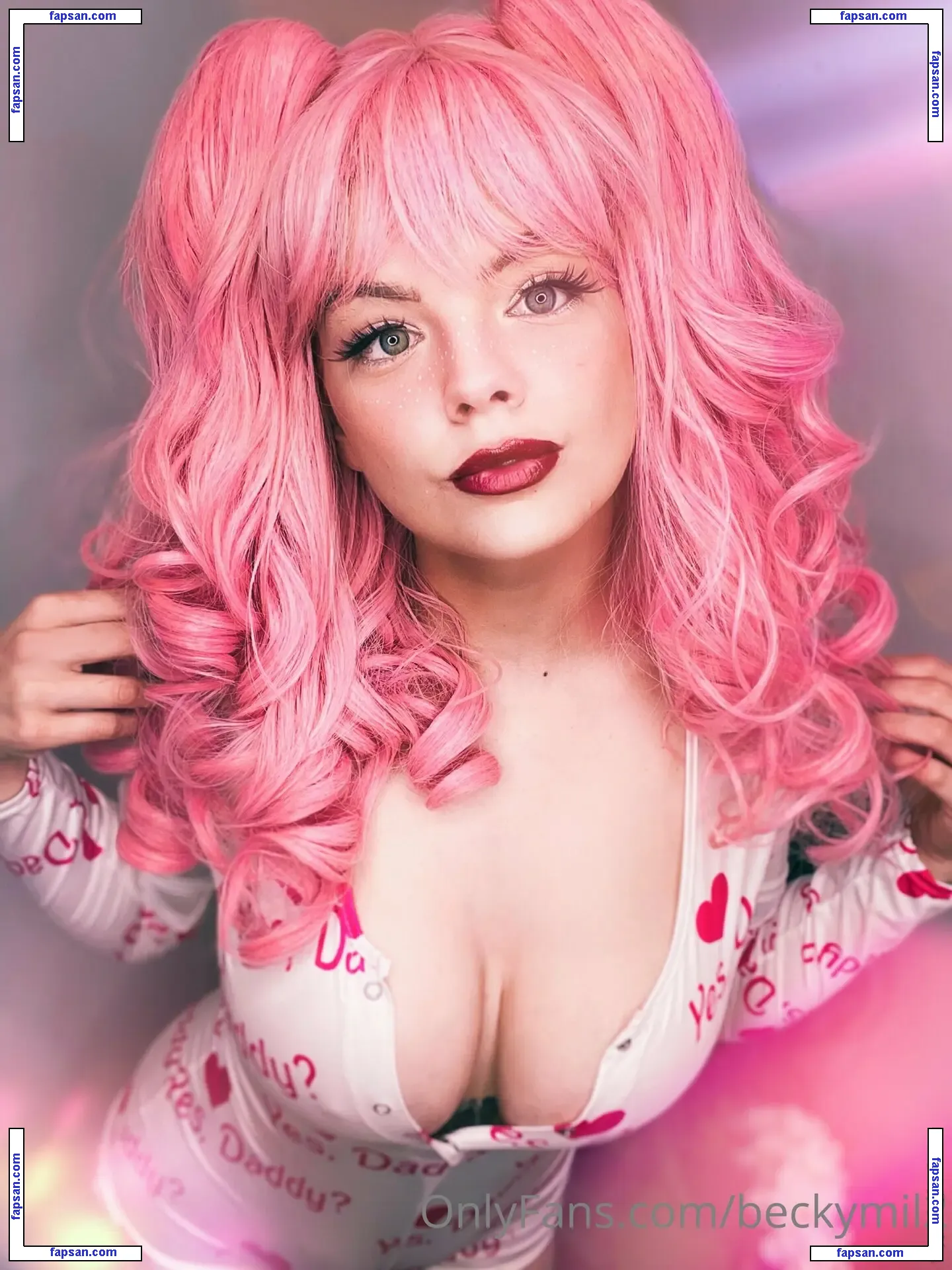 beckymil2 nude photo #0043 from OnlyFans