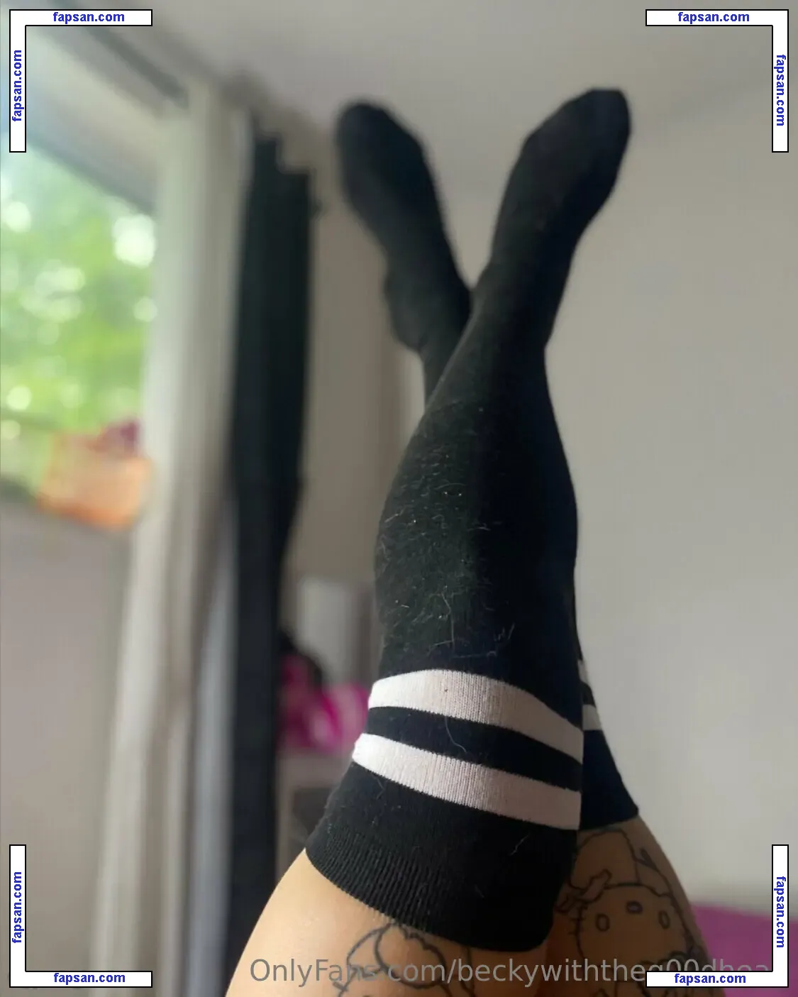 beckywiththeg00dhead nude photo #0001 from OnlyFans