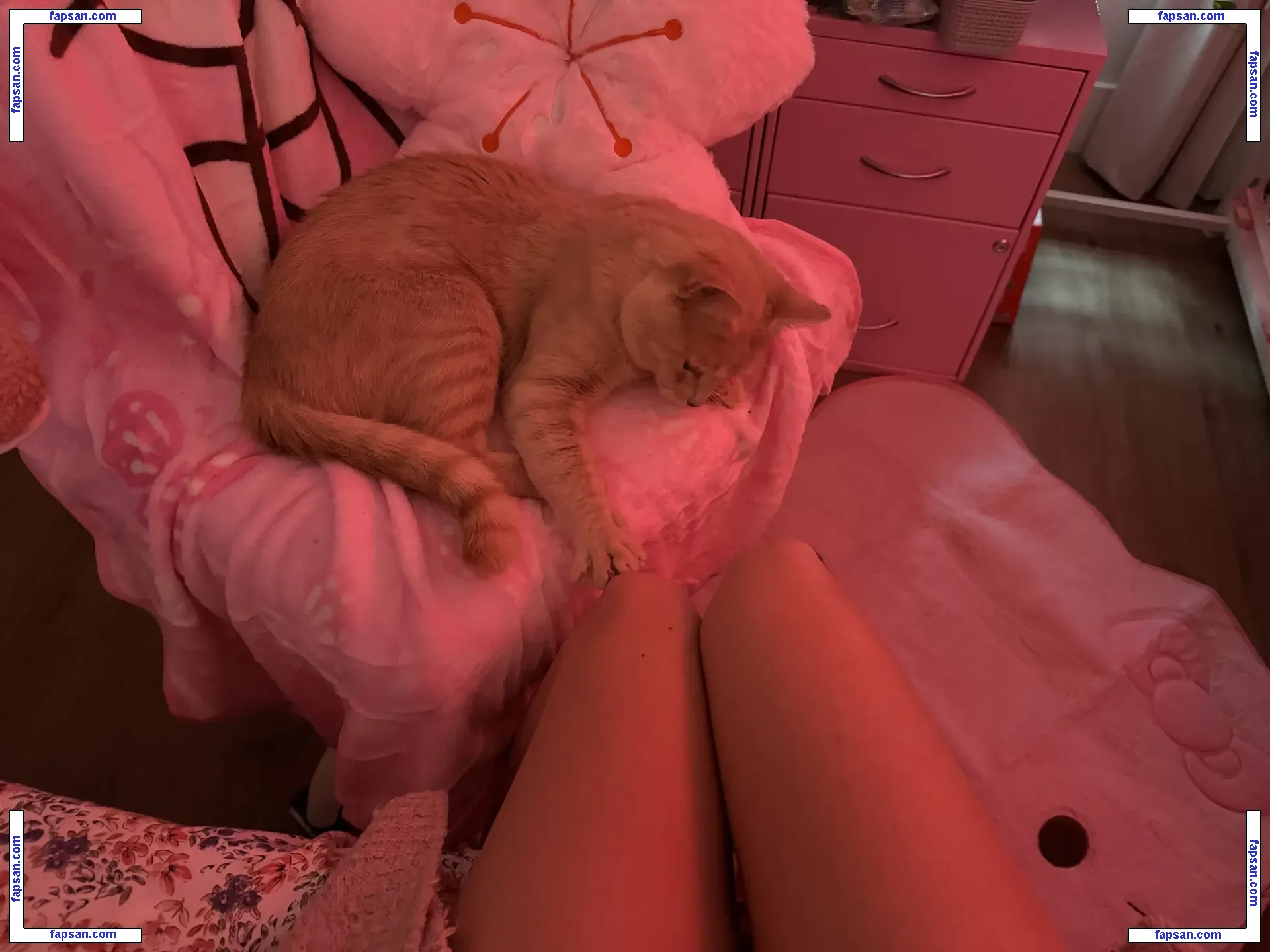 Beebee ASMR nude photo #0379 from OnlyFans