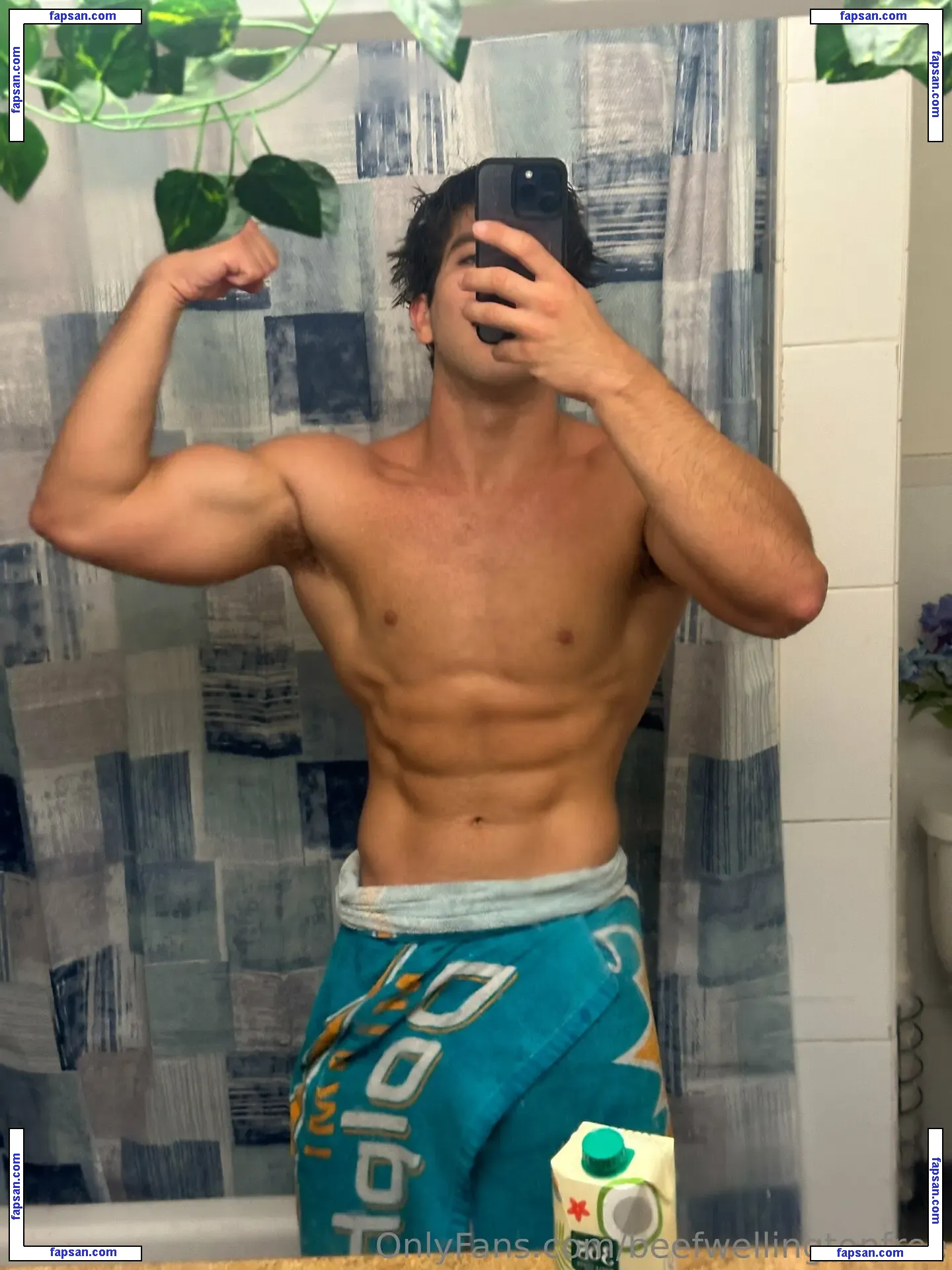 beefwellingtonfree nude photo #0001 from OnlyFans