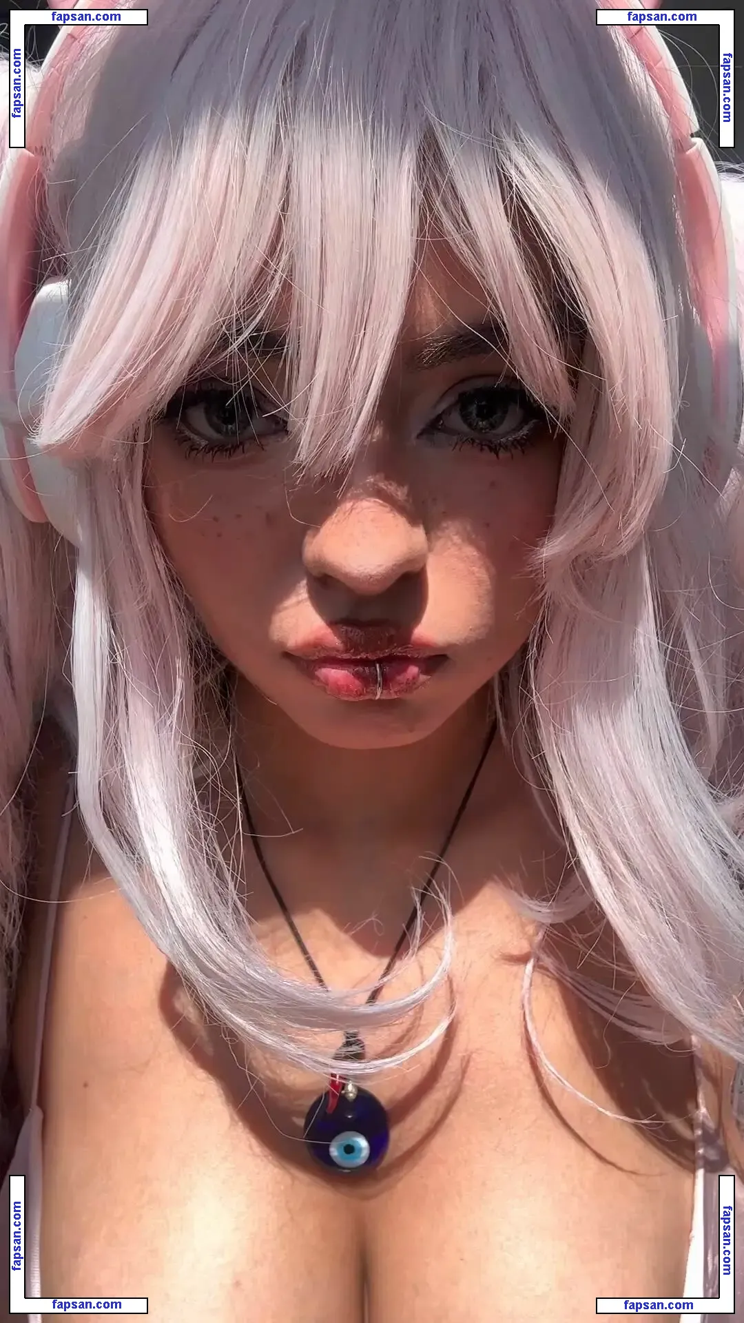 Beila Nerdy голая фото #0010 с Онлифанс