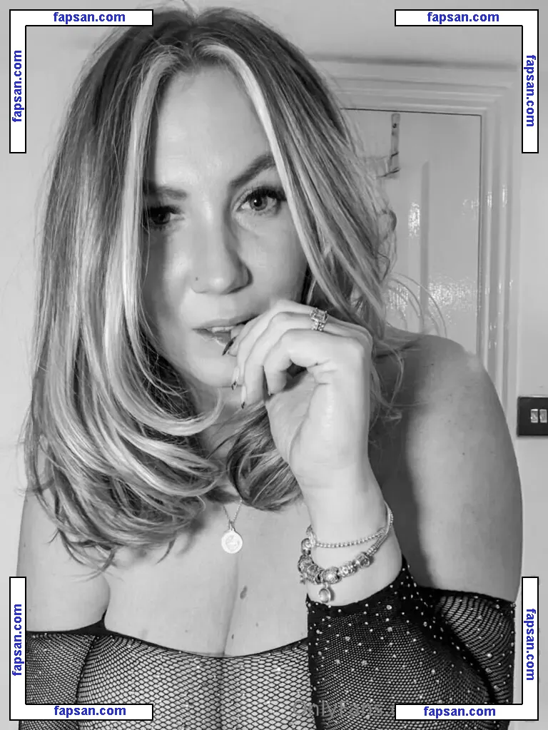 beingamy nude photo #0010 from OnlyFans