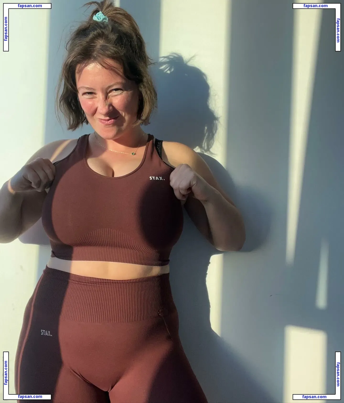 Bel Larcombe / Slice_of_salami_ nude photo #0023 from OnlyFans