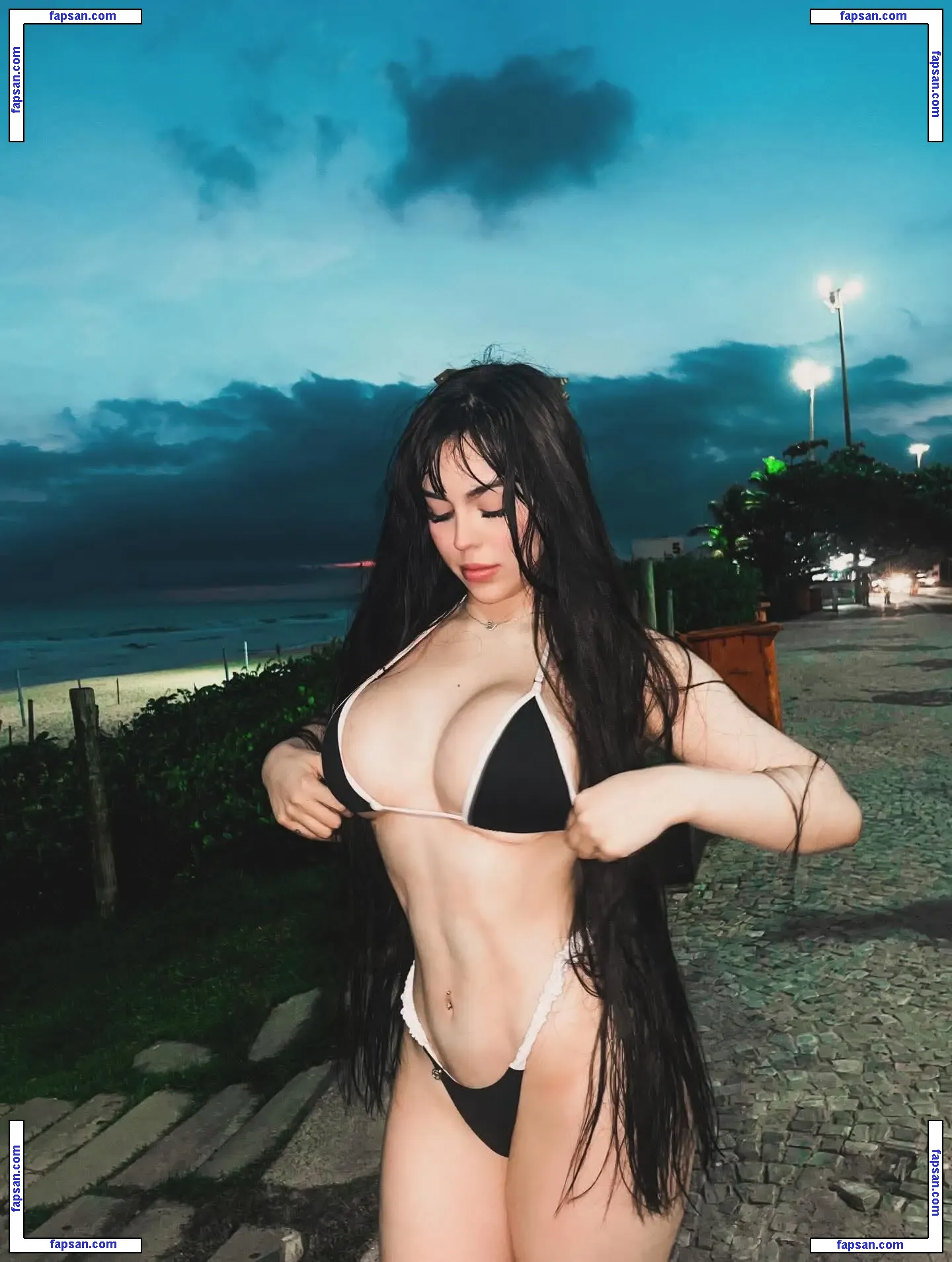 Bella Angel Dezoitou голая фото #0045 с Онлифанс