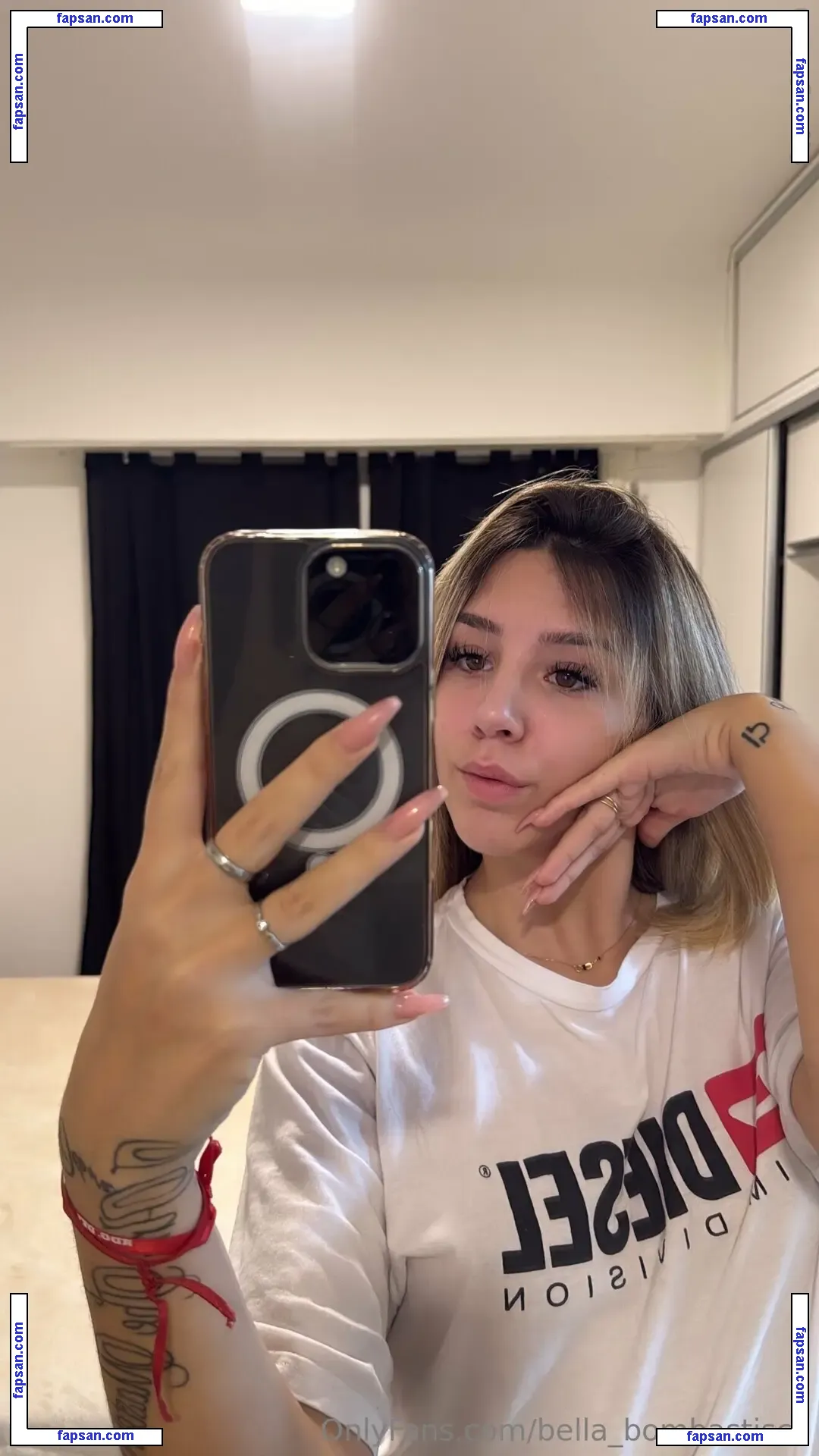 bella_bombastisch nude photo #0007 from OnlyFans