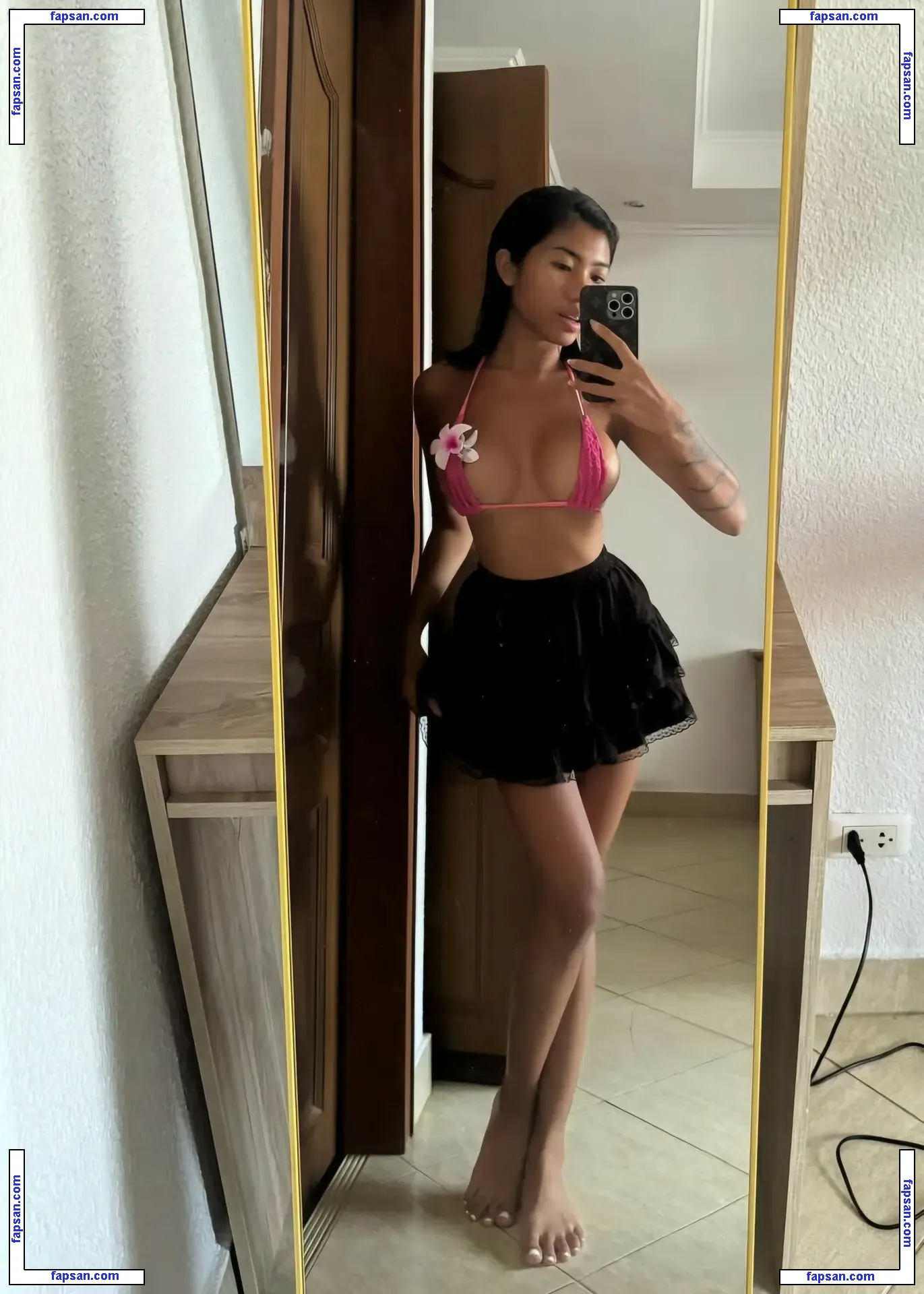 Bella_collegestudent09, bellastudent19 nude photo #0006 from OnlyFans