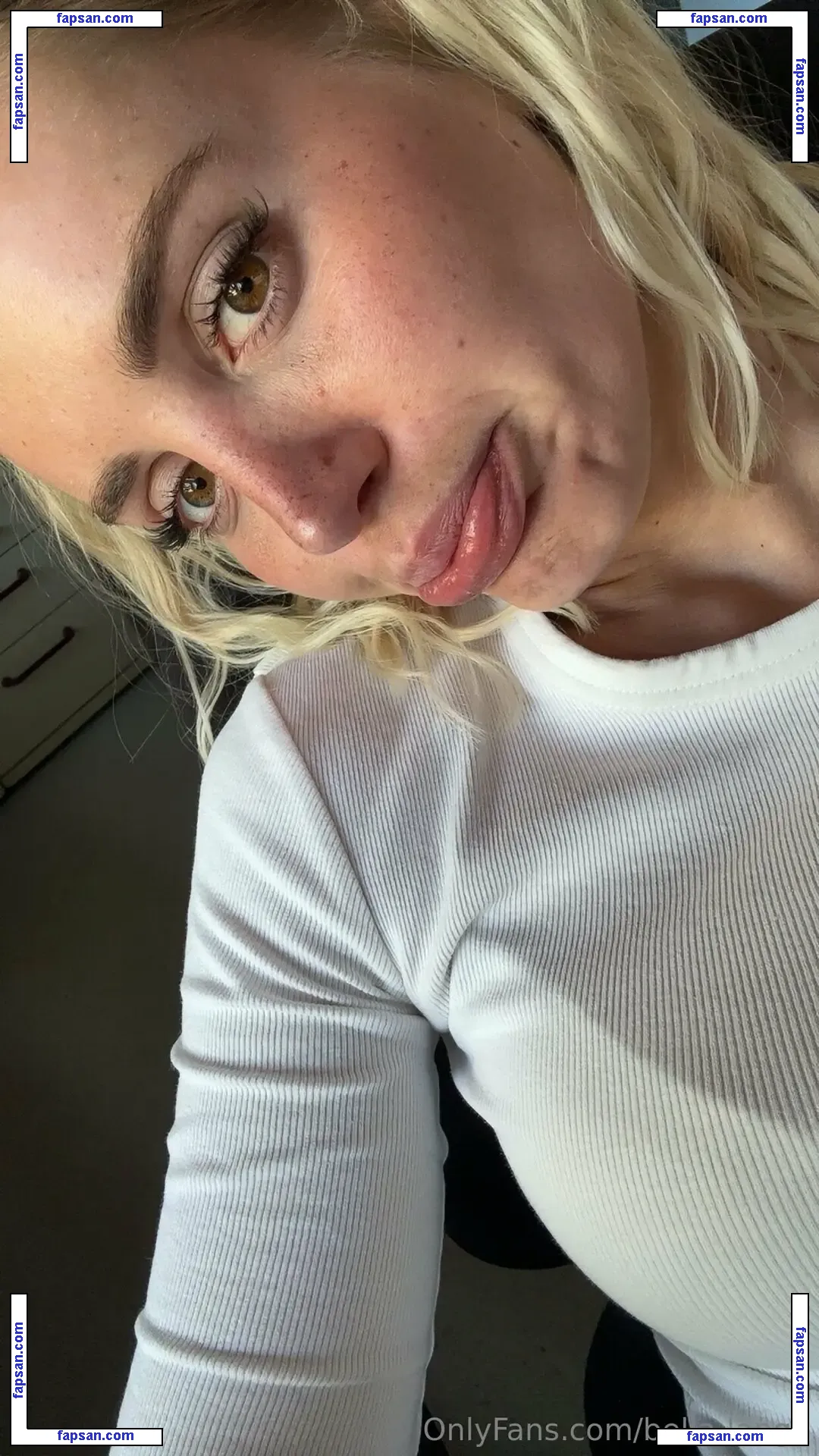 bella-lange nude photo #0002 from OnlyFans