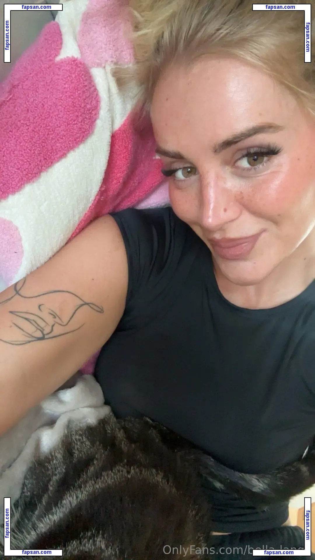 bella-lange nude photo #0018 from OnlyFans