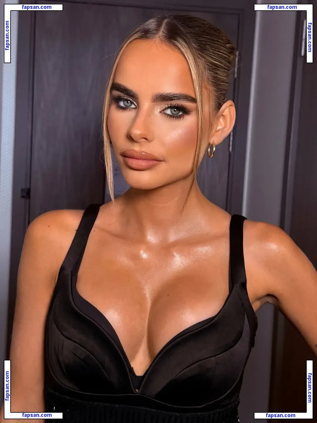 Bella.lindsayx голая фото #0001 с Онлифанс