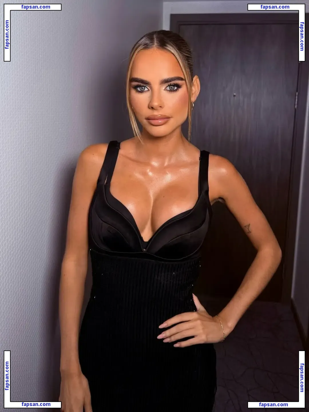 Bella.lindsayx голая фото #0003 с Онлифанс