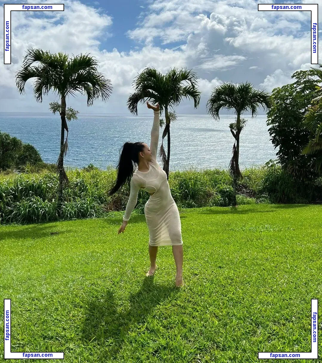 Bella Poarch nude photo #0253 from OnlyFans