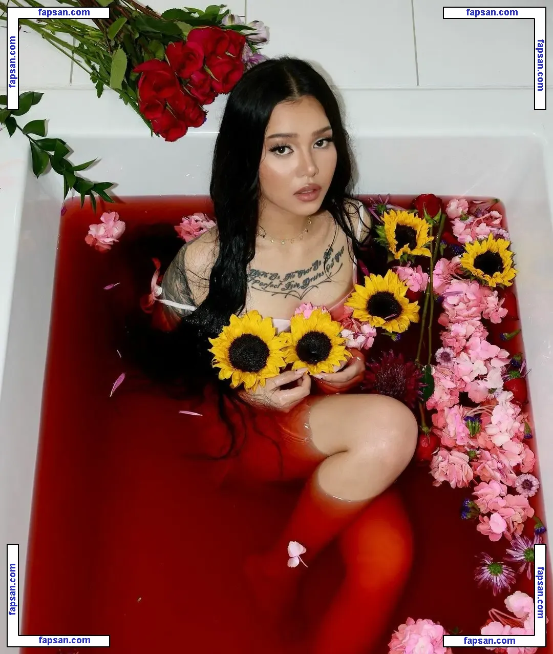 Bella Poarch nude photo #0273 from OnlyFans