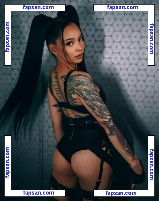 Bella Poarch nude photo #0310 from OnlyFans