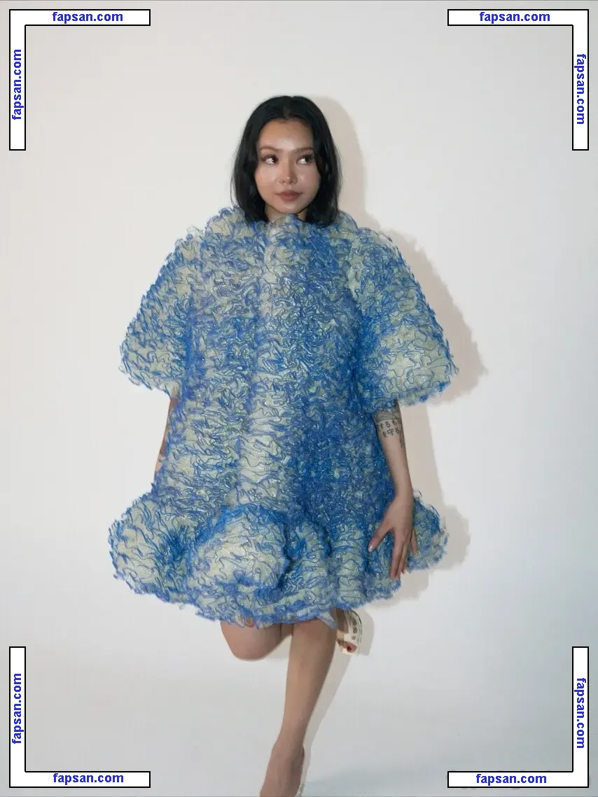 Bella Poarch голая фото #0923 с Онлифанс