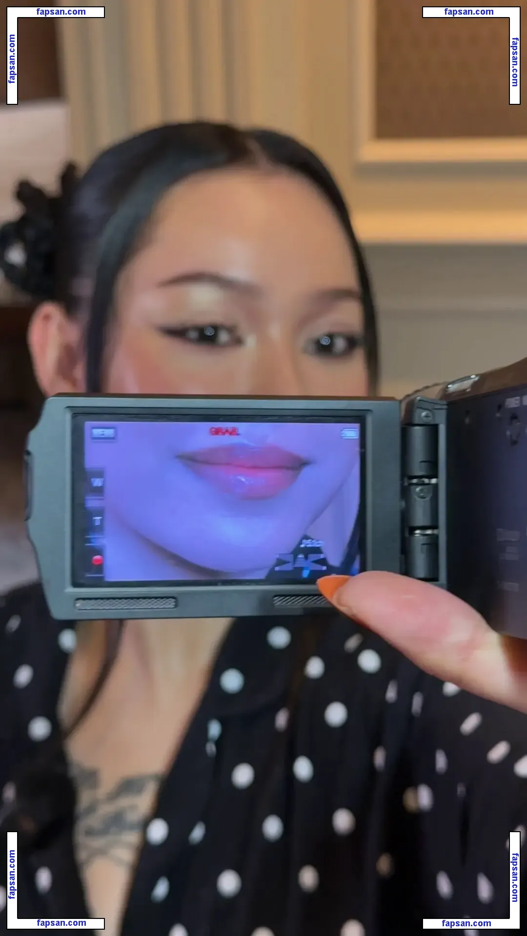 Bella Poarch голая фото #0964 с Онлифанс