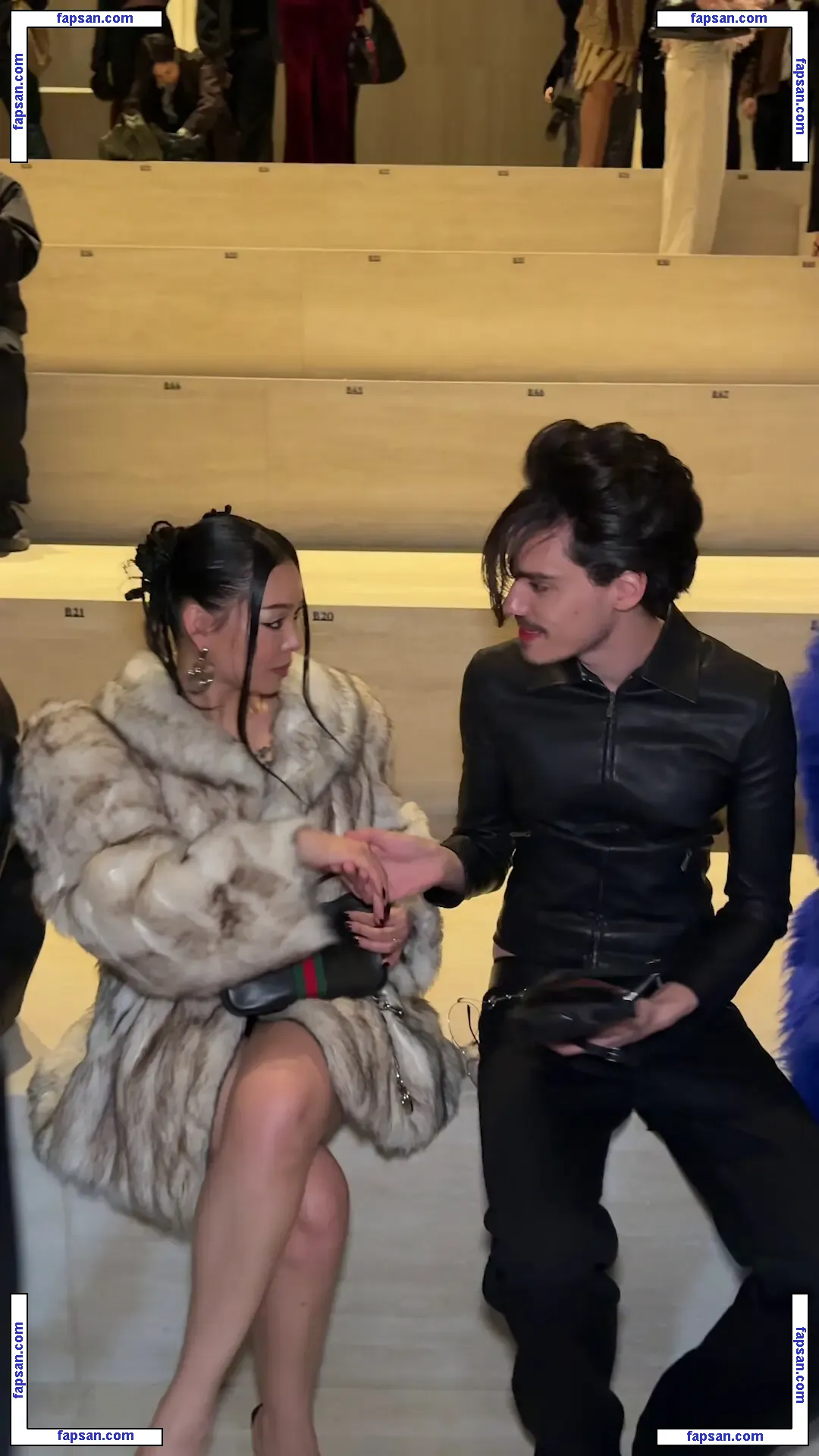 Bella Poarch голая фото #0973 с Онлифанс