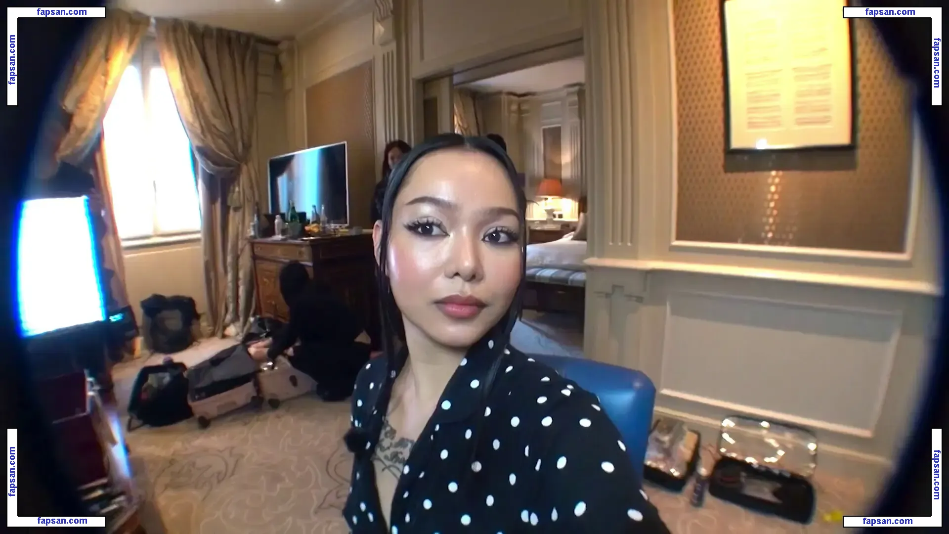 Bella Poarch голая фото #0974 с Онлифанс